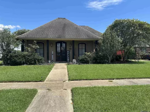 6106 Sandy Creek Ln, Zachary, LA 70791