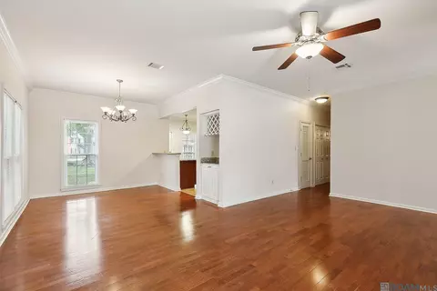 7742 A Jefferson Place Blvd # 22A, Baton Rouge, LA 70809