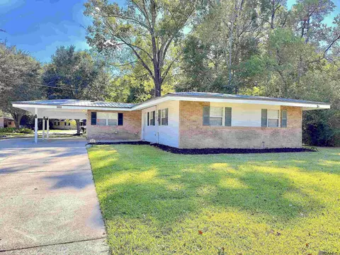 8032 Sholar Dr, Baton Rouge, LA 70809