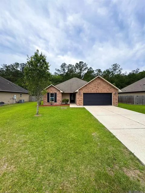 41949 Snowball Cir, Ponchatoula, LA 70454