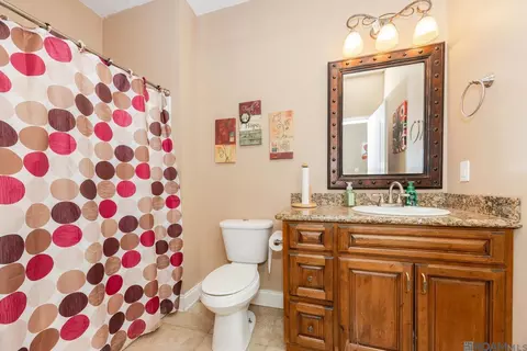 Bath - 181 Boutte Estates Dr, Boutte, LA 70039 photo 1 of 2