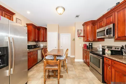 Kitchen - 181 Boutte Estates Dr, Boutte, LA 70039 photo 1 of 2