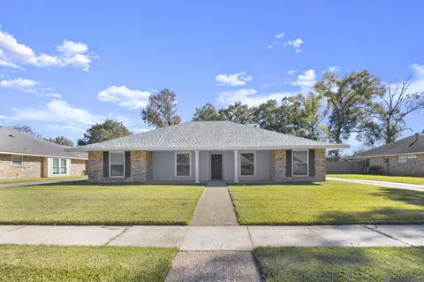 2333 Walnutwood Dr, Baton Rouge, LA 70816