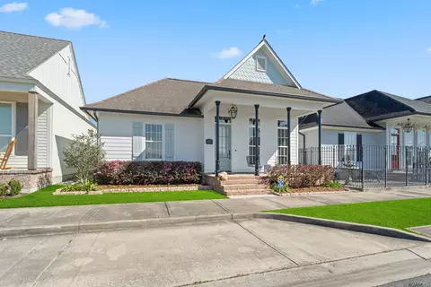 2196 Iberville Ave, Zachary, LA 70791