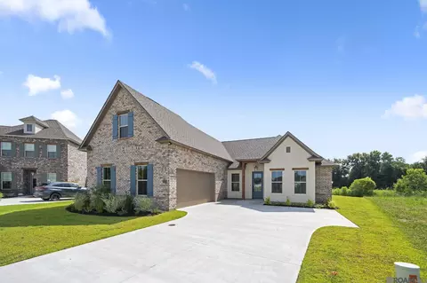 15250 Hazelwood Ct, Prairieville, LA 70769