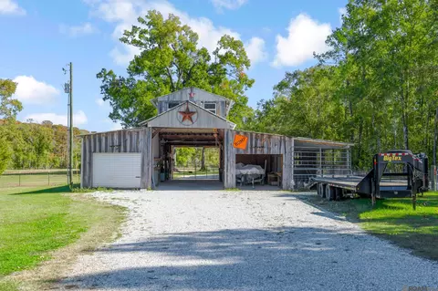 15254 Penalber Rd, Maurepas, LA 70449