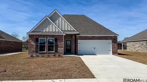 6951 Brook Hollow Dr, Zachary, LA 70791