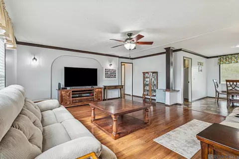 21329 E Highway 40, Loranger, LA 70446 photo 4
