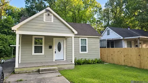 4762 Clayton Dr, Baton Rouge, LA 70805