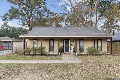 4945 Kennedy Dr, Zachary, LA 70791