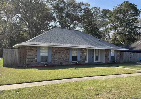 9734 Hardwood Dr, Baton Rouge, LA 70818