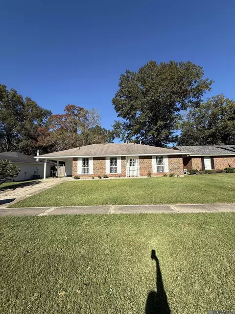 13745 Broad Ct, Baton Rouge, LA 70810