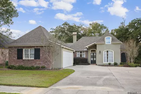 17928 Pecan Shadows Dr, Baton Rouge, LA 70810