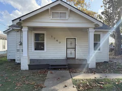 1740 73rd St, Baton Rouge, LA 70802
