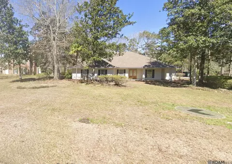 18631 Beaconwoods Dr, Baton Rouge, LA 70817