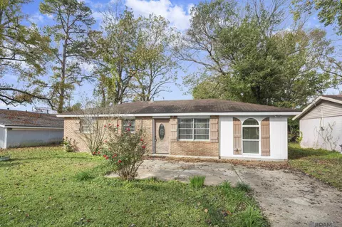 30641 Shannon Dr, Denham Springs, LA 70726