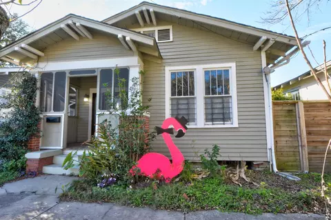 647 Bungalow Ln, Baton Rouge, LA 70802