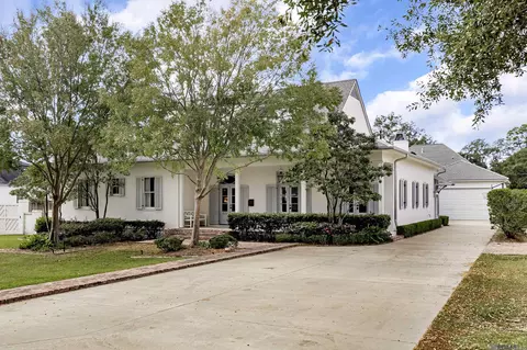 3176 Mcconnell Dr, Baton Rouge, LA 70809