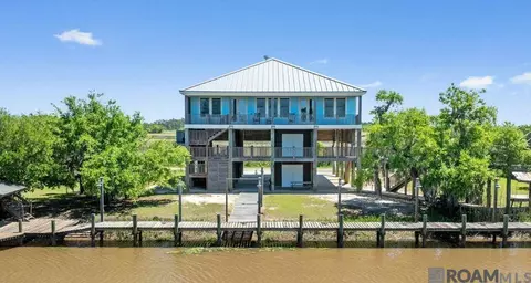 4035 Riverside Dr, Pearlington, MS 39572