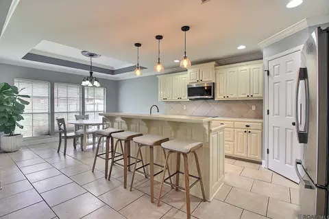 Kitchen - 13009 Robin Dr, Walker, LA 70785 photo 5 of 5