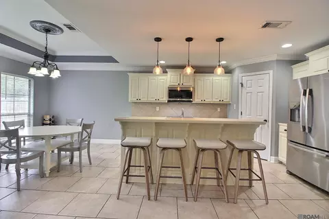 Kitchen - 13009 Robin Dr, Walker, LA 70785 photo 1 of 5