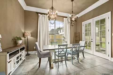 Dining - 12331 Oak Fields Dr, Geismar, LA 70734 photo 1 of 2