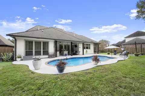 Exterior - 12331 Oak Fields Dr, Geismar, LA 70734 photo 10 of 13