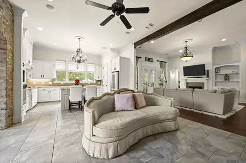 Entry Way - 12331 Oak Fields Dr, Geismar, LA 70734 photo 1 of 3