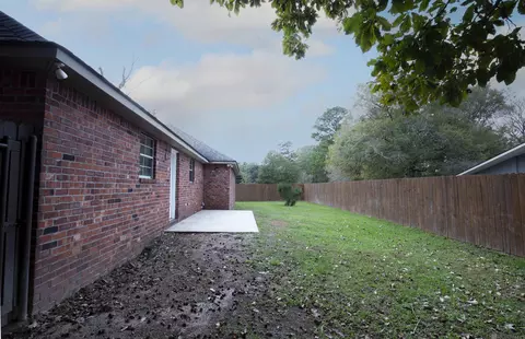 Exterior - 12501 Hidden Ridge Dr, Walker, LA 70785 photo 3 of 3