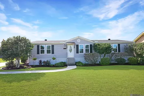 2625 Admirals Landing St, Paulina, LA 70763