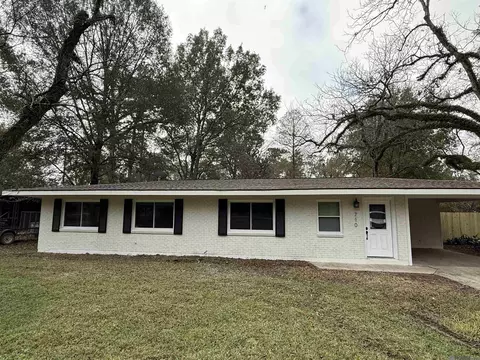 710 Riverview Dr, Baton Rouge, LA 70816