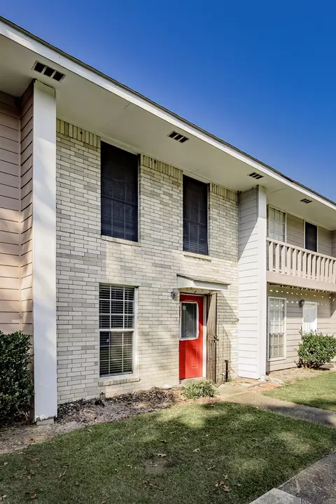 1769 Blvd De Province # E, Baton Rouge, LA 70816