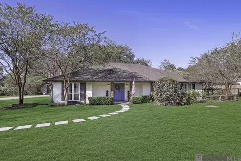 23123 Sunnyside Ln, Zachary, LA 70791