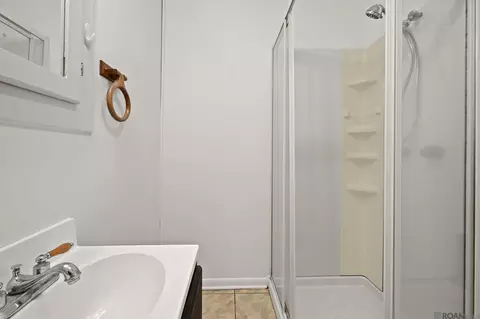 Bath - 1725 Cedar Ave, Jackson, LA 70748 photo 2 of 2