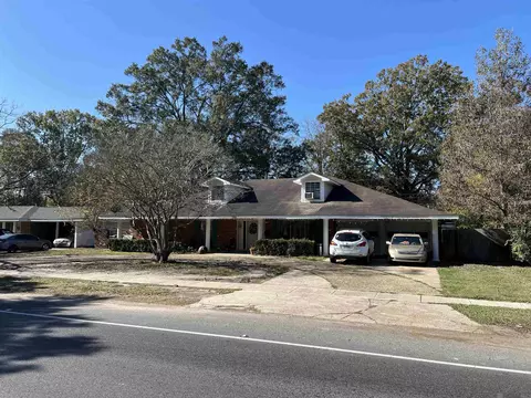 388 Sherwood Forest Blvd, Baton Rouge, LA 70815