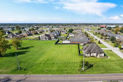 1644 Main St, Laplace, LA 70068