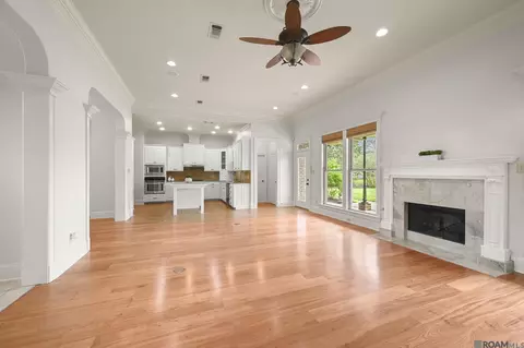 35430 Oak Manor Ave, Geismar, LA 70734