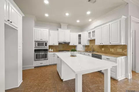 35430 Oak Manor Ave, Geismar, LA 70734