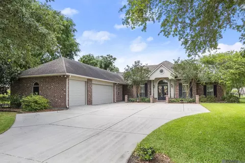 35430 Oak Manor Ave, Geismar, LA 70734