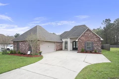 Exterior - 34122 Springlake Dr, Walker, LA 70785 photo 1 of 4