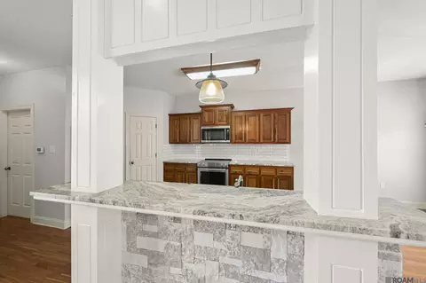 Kitchen - 34122 Springlake Dr, Walker, LA 70785 photo 1 of 4