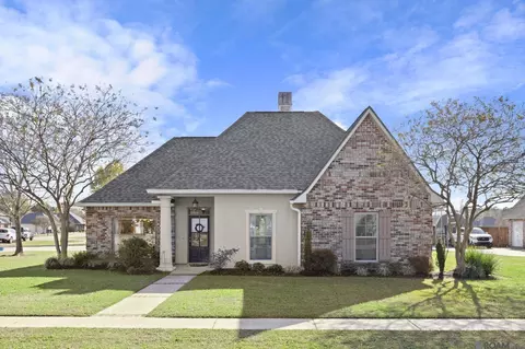 12538 Deerfield Dr, Walker, LA 70785