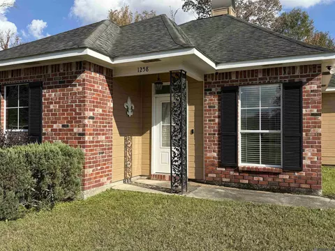 1258 Foxlane Dr, Baton Rouge, LA 70819