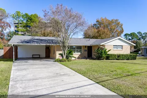 8567 N Essen Heights Ct, Baton Rouge, LA 70809