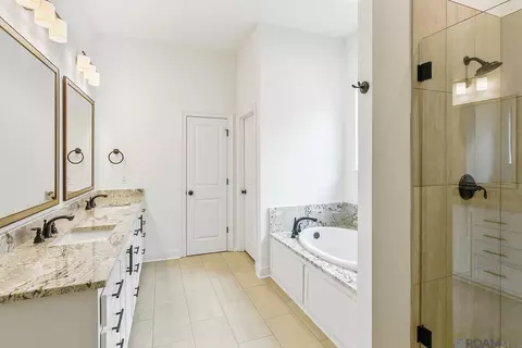 Bath - 117 Sophia Dr, Luling, LA 70070 photo 3 of 3