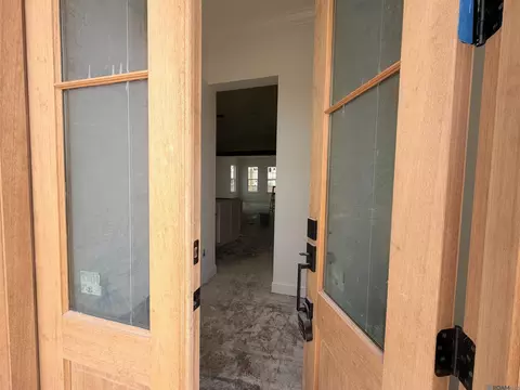 Entry Way - 117 Sophia Dr, Luling, LA 70070 photo 1 of 3