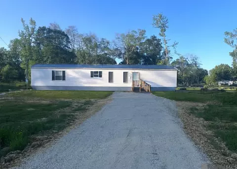 12899 Hodges Ln, Walker, LA 70785