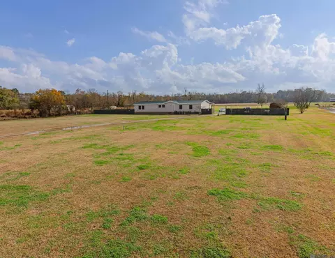 9450 Bueche Rd, Bueche, LA 70729
