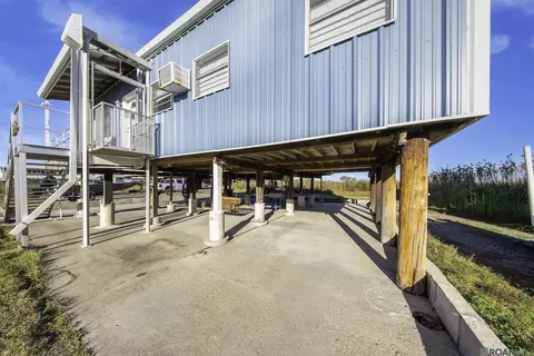 1008 Four Point Rd, Dulac, LA 70353 photo 2