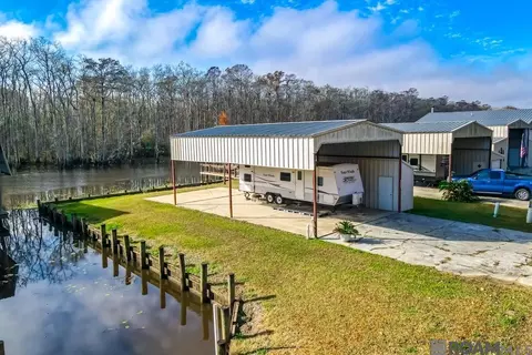 23340 Chene Blanc Ln, Maurepas, LA 70449